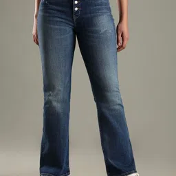 Tommy Hilfiger Women Bootcut Mid-Rise Low Distress Light Fade Stretchable Jeans-image-41