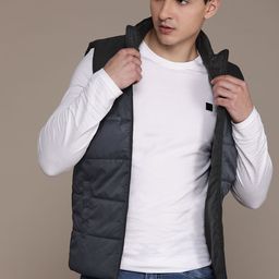 Roadster Men Colourblocked Lightweight Puffer Jacket-52