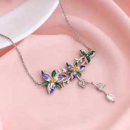 GIVA 92.5 Sterling Silver Bhumi Silver Trillium Necklace-image-64