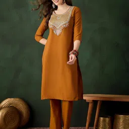 Sangria Women  Embroidered Straight Kurta Set-picture-18