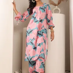 House of Pataudi Floral Printed Round Neck Chanderi Silk Straight Kurta & Trousers-picture-10
