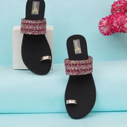 TWINSSHOE Women Open Toe Flats-41