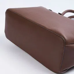 max PU Bucket Handheld Bag with Tasselled image 4