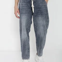 SHOWOFFFF Men Comfort Low-Rise Light Fade Acid Wash Jeans-image-21