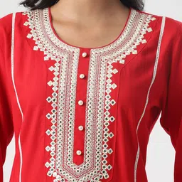 Tulsattva Geometric Yoke Design Thread Work Kurta With Trousers & Dupatta image 3