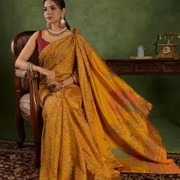 Sangria Floral Printed Saree With Unstitched Blouse-picture-18