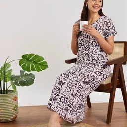 9shines Label Women Batik Print Pure Cotton Nighty-image-93