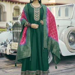 CHHAAP Women Floral Embroidered Pleated Sequinned Kurta with Trousers & With Dupatta-picture-6