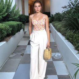 Stylecast X Hersheinbox Floral Print Strap Shoulder Top-image-83