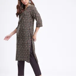 Anouk Rustic V-Neck Floral Printed Kurta With Trousers & Dupatta image 2