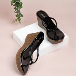 Inc 5 Women Wedge Sandals-42