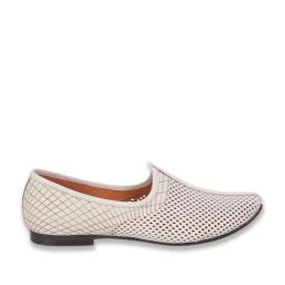 J. Fontini by Mochi Men's Off White Casual Juttis-image-17