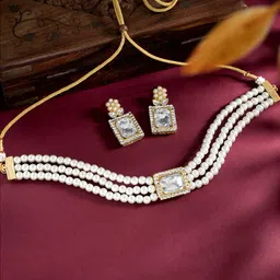 Peora Gold-Plated Kundan-Studded & Beaded Jewellery Set image 2