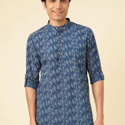Fabindia Men Dyed Thread Work Kurta-37