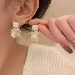 M55 Gold-Plated Artificial Stones Studded & Pearls Beaded Square Studs image 5