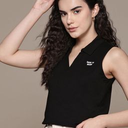 Roadster Women Solid Regular Fit Polo Collar T-shirt-image-62