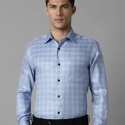 Louis Philippe Men Classic Cutaway Collar Checked Cotton Formal Shirt-picture-12
