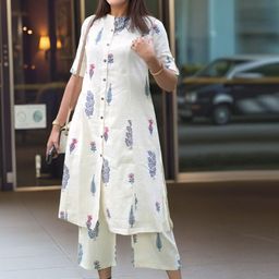 Moda Rapido Floral Printed Mandarin Collar Kurta With Trousers-picture-34