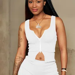 StyleCast Women V-Neck Top With Shorts Co-Ords-picture-13