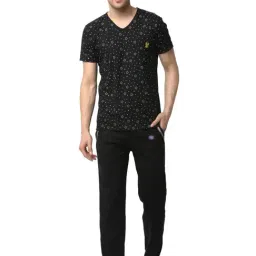 Vimal Jonney Black Cotton Regular Fit Printed Nightwear Set-picture-20