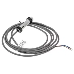 RS PRO Proximity Sensor Capacitive Barrel-Style M12x1 4 mm PNP 10-30 V DC IP67, 1845588-38
