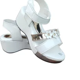 NEW LATEST Girls Embellished Open Toe Flats-image-85