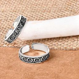 Touch925 Pure Silver Oxidized Circular Toe Ring-image-3