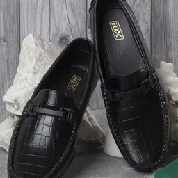 ID Men Textured Comfort Insole Loafers-image-41