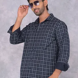Crimsoune Club Men Smart Spread Collar Checked Cotton Casual Shirt-picture-39
