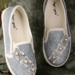 boyz n galz Butterfly Applique Detailed Casual Shoes - Blue-image-68