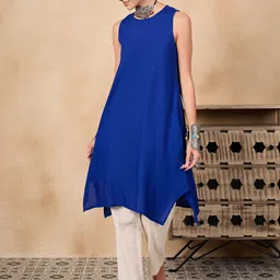 InWeave Women Sequinned Kurta-51