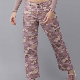 The Roadster Lifestyle Co Women Pink Camouflage Printed Cargos Trousers-picture-23