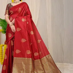 Royal Rajgharana Saree Floral Woven Design Zari Pure Silk Banarasi Sarees-picture-31