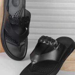Mochi Men's Black Thong Sandals-image-55