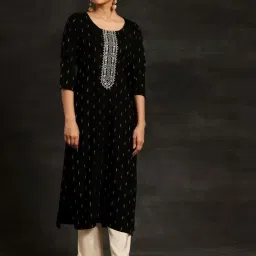Libas Black Embroidered Straight Kurta-image-33