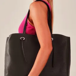 Accessorize London Black Solid Medium Shoulder Handbag-image-85
