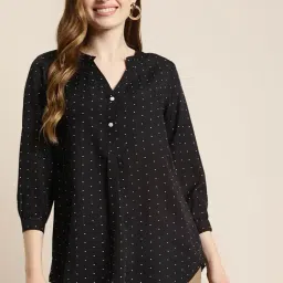 Qurvii Black Printed Top-0