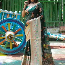 Blissta Green Woven Saree With Unstitched Blouse-image-73