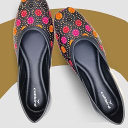 CATBIRD Women Ethnic Mojaris with Embroidered Flats-image-67