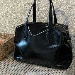 CORSICA Structured Shoulder Bag-picture-32
