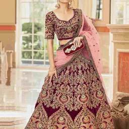 DIVASTRI Embroidered Thread Work Semi-Stitched Lehenga & Unstitched Blouse With Dupatta image 4