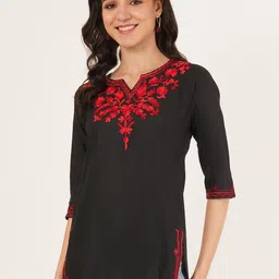 Brownverse Floral Embroidered V-Neck Pure Cotton Kurti-image-40