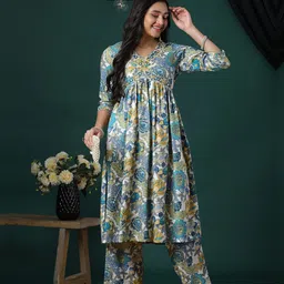 Globus Women Floral Printed High Slit Thread Work Kurta with Trousers-picture-17
