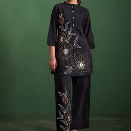 Kaftanize Embroidered Tunic & Trouser Co-Ord Set image 1