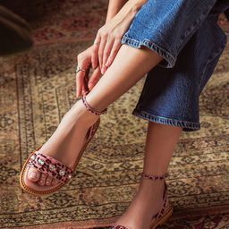 Saint G Women Printed Open Toe Flats-16