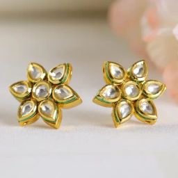 Aatmana Gold-Toned & Kundan Studded Floral Stud Earrings for Women-image-47