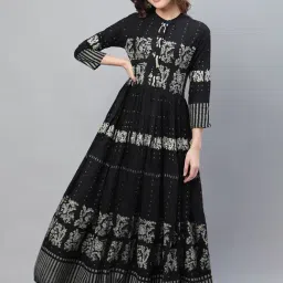 Vaamsi Black Cotton Printed Flared Kurta-picture-6