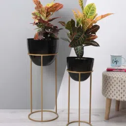 Aapno Rajasthan Black & Brown Metal Planters - Set of 2-21