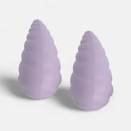 SOHI The Medium Shell Teardrop Shaped Studs image 3