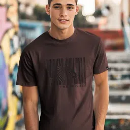 Bewakoof Men's Coffee Brown Own The Night Graphic Printed T-shirt-picture-20